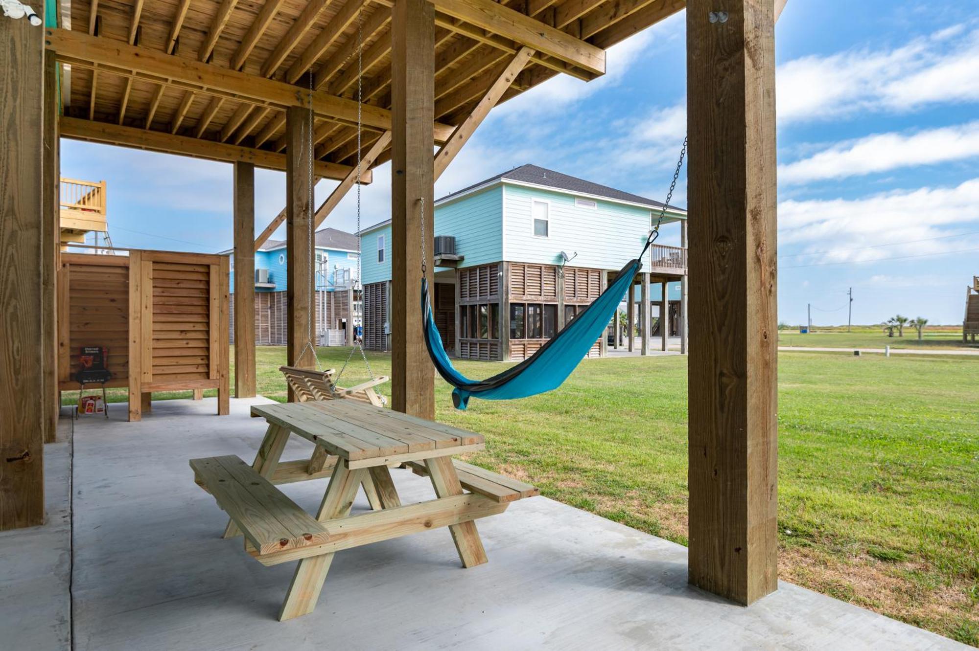 Stylish 4Br Crystal Beach Retreat Walk To Beach Bolivar Peninsula Zewnętrze zdjęcie